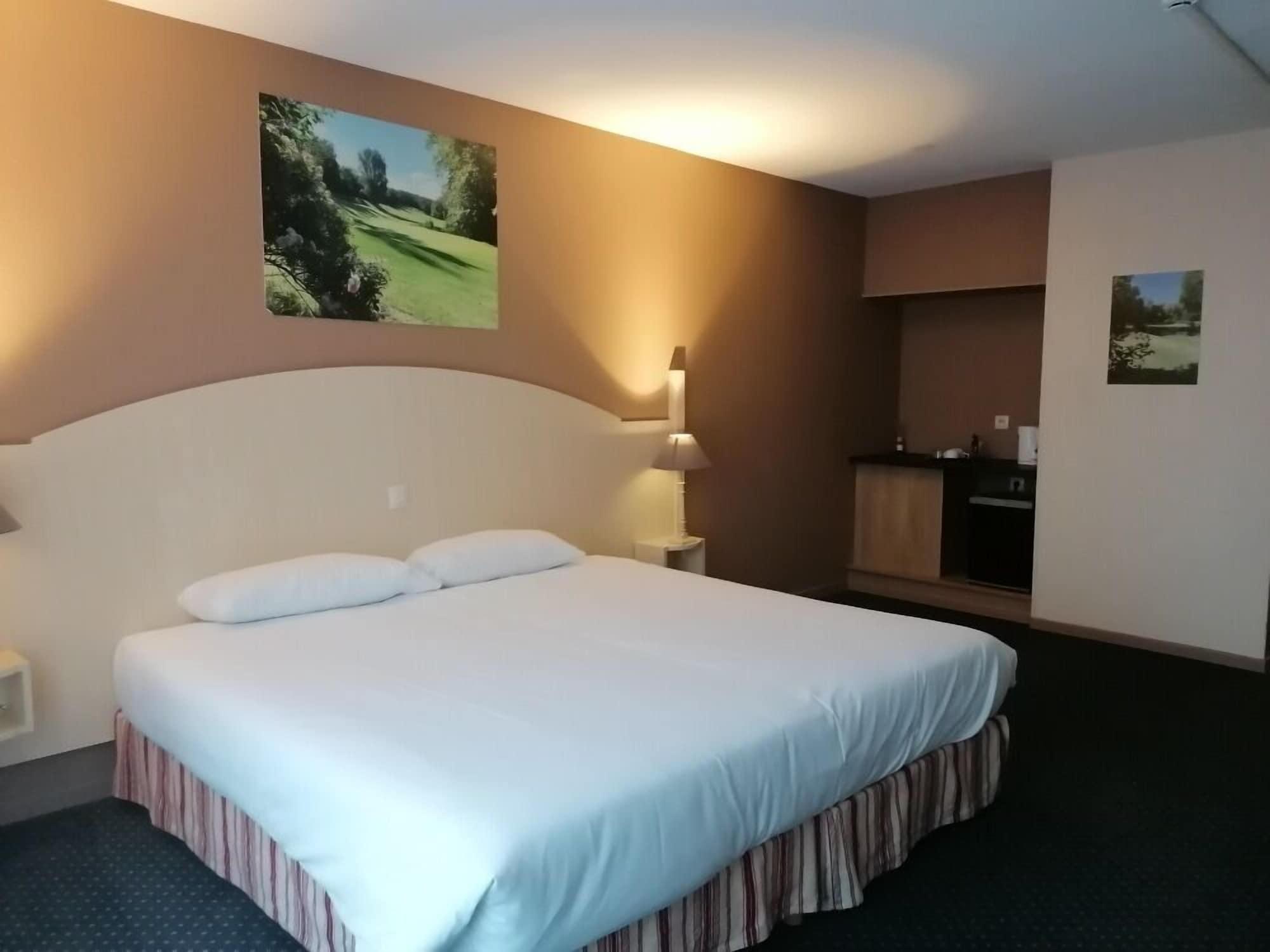 Best Western Golf D'Albon Exterior foto
