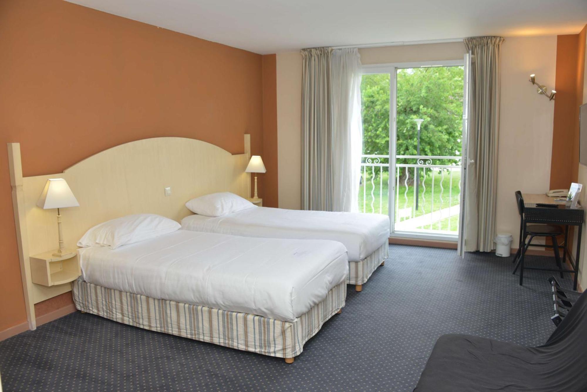 Best Western Golf D'Albon Exterior foto
